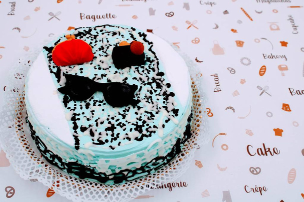 Cake with cream and chocolate decoration - Photo, Image