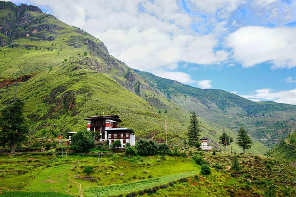 Mountain scenery in Thimphu, Bhutan  - Foto, Bild