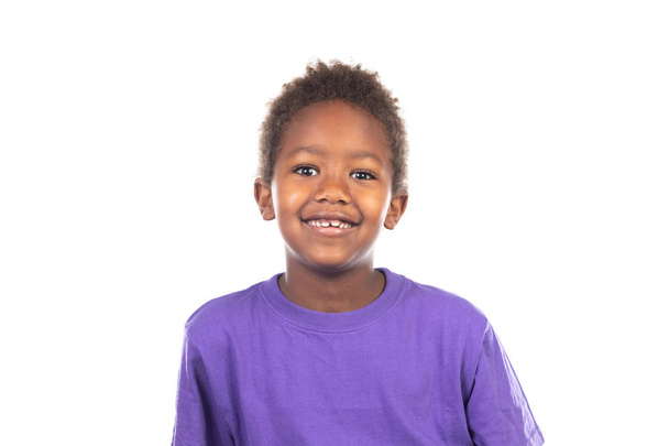 Gyönyörű afro-amerikai fiú izolált fehér alapon - Fotó, kép