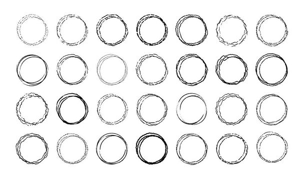 Vector Conjunto de marcos redondos de garabatos. Colección de círculos vacíos para la decoración. Círculos lineales desordenados dibujados a mano
. - Vector, imagen