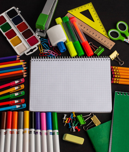 Notebook, bright modern minimalist stationery for schoolwork on  - Фото, зображення