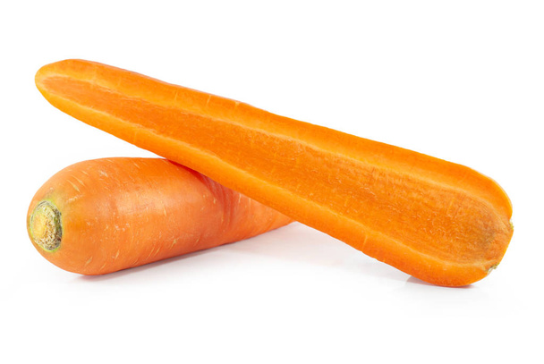 Zanahoria aislada cortada sobre fondo blanco
 - Foto, imagen