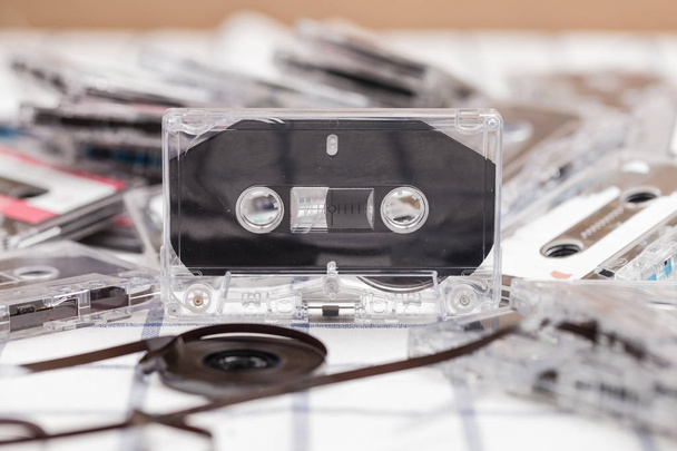 カセットテープはタイムズによって徐々に排除される - 写真・画像