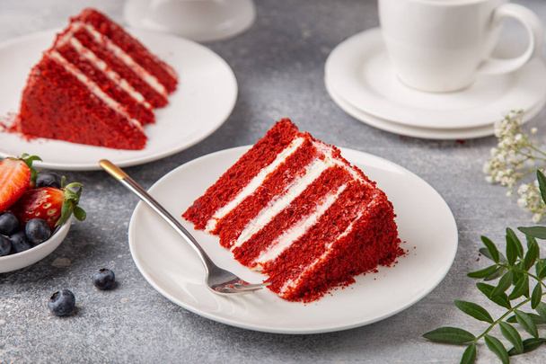 slice of Red Velvet cake on white plate - Фото, зображення