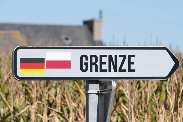 Знак вказує на кордон між Німеччиною та Польщею - Фото, зображення