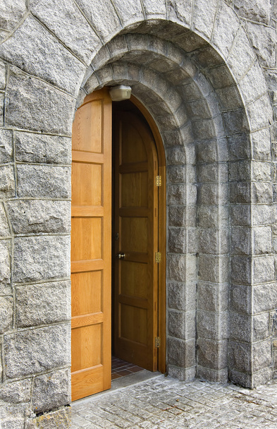Открытая дверь
 - Фото, изображение