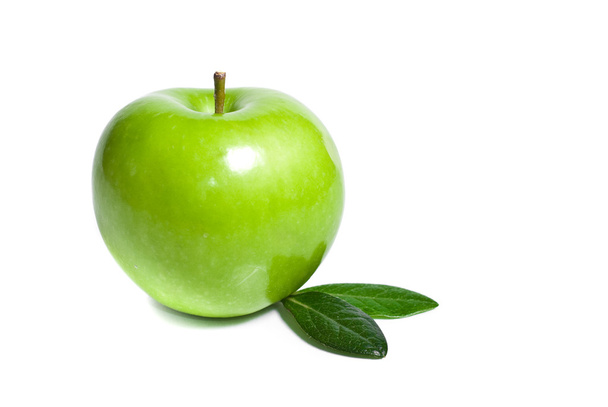 Manzana verde fresca aislada sobre fondo blanco - Foto, Imagen