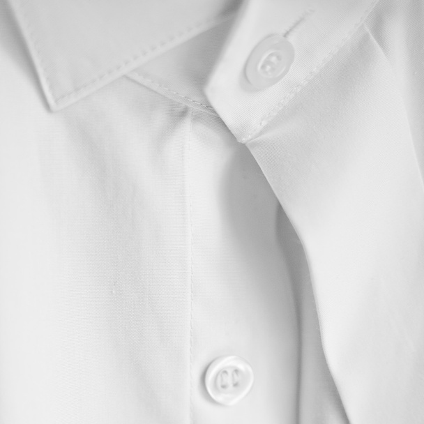 Крупный план белой рубашки
 - Фото, изображение