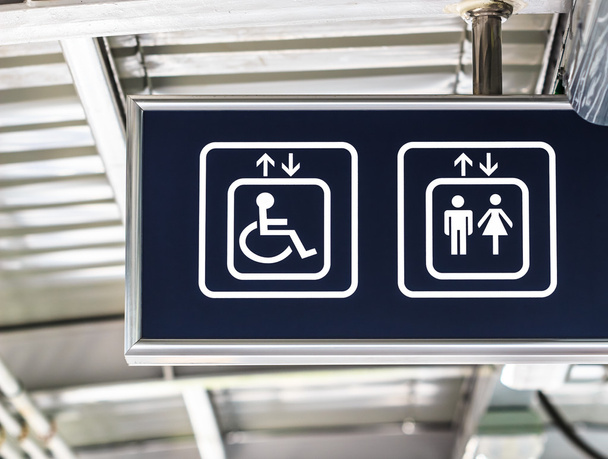 General and Handicap Accessible Elevator Directional Sign, Closeup - Foto, immagini