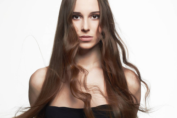 Long Hair Beautiful Girl. Hair care - Foto, Imagen