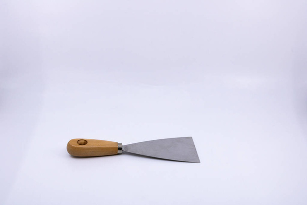 mala, şamandıra, spatula, yığma için kazıyıcı - inşaat profesyonelleri ve do-it-yourself ekipman satışı için beyaz arka plan izole nesne - Fotoğraf, Görsel