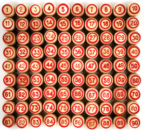 Quatre-vingt-dix barils pour bingo
  - Photo, image
