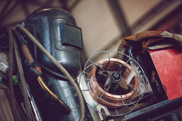 Semi-automatic welding machine complete with copper wire coil - Photo, Image