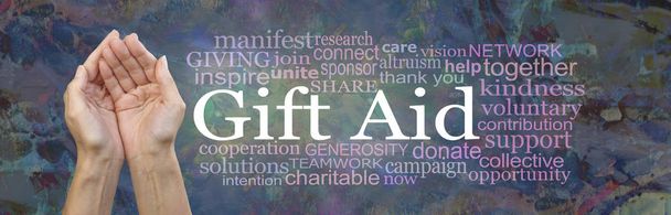 Gift Aid Charity Awareness Word Cloud Banner - Mãos de xícara femininas com as palavras PRESENTE AJUDA ao lado cercado por uma nuvem de etiquetas de palavras contra um fundo abstrato moderno rústico
 - Foto, Imagem