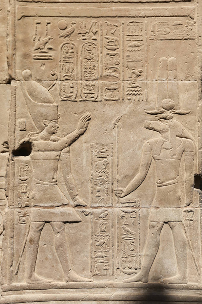 Scène uit de Kom Ombo tempel in Aswan, Egypte - Foto, afbeelding