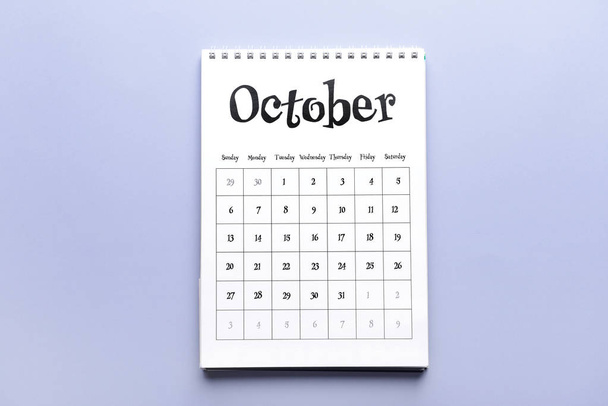 Flip Paper Kalender auf hellem Hintergrund - Foto, Bild
