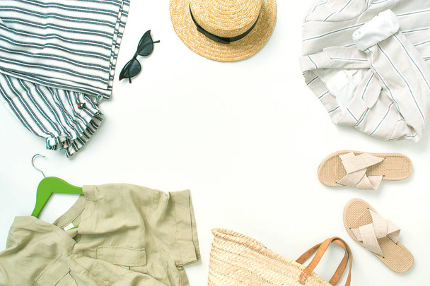 набір літнього ліненського вишуканого одягу, куртки, окуляри та взуття
 - Фото, зображення