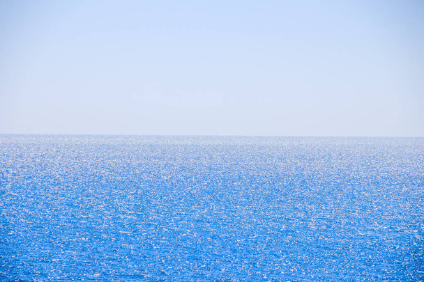 Mar Negro em Anapa. Sul russo. Mar em bom tempo. Oceano azul. .. Fundo marinho
. - Foto, Imagem