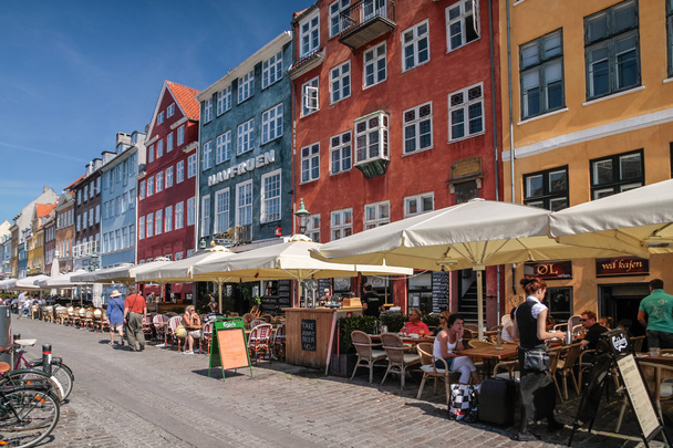 Street Cafes at Nyhavn in Copenhagen - Фото, изображение