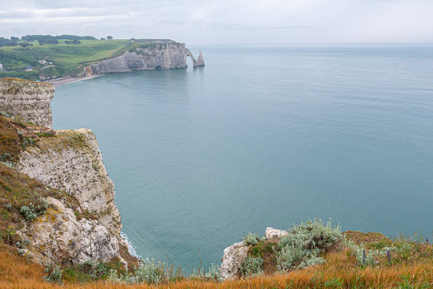 Beach and Cliffs of Etretat, Normandy, France - Foto, imagen