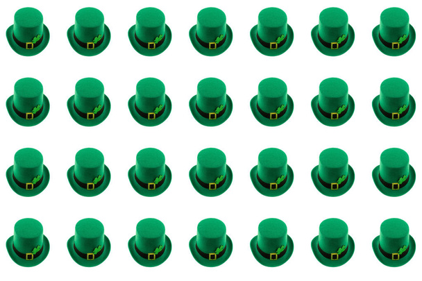 Святой Патрик зеленая шляпа войлочный узор праздничный изолированный фон
 - Фото, изображение