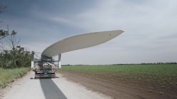 Energia eólica, transporte pesado de pás de rotor
 - Filmagem, Vídeo