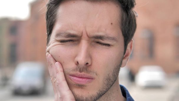 Outdoor Close up of Young Man with Toothache - Foto, Imagen