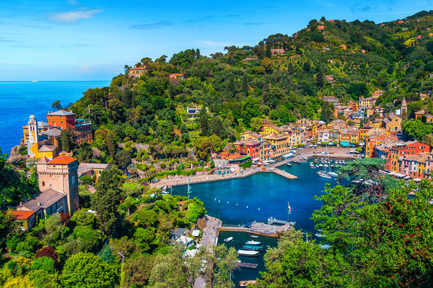Hämmästyttävä Portofino Välimeren kylä ja luksusjahdit, Liguria, Italia
  - Valokuva, kuva