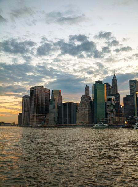 Небоскрёбы Нью-Йорка вечером - Фото, изображение