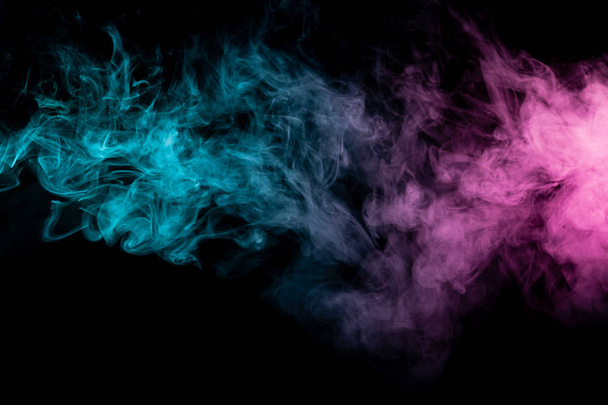 Kalıplardan duman sarma bulutları ile renkli arka plan - Fotoğraf, Görsel