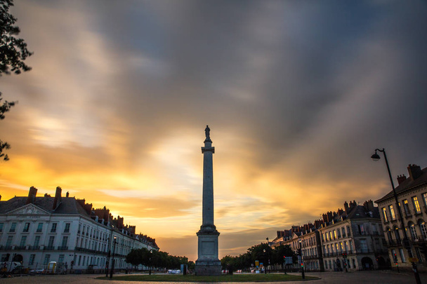 France, Loire Atlantique, Nantes, place Marechal Foch, statue of - Фото, изображение