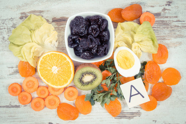 Food containing vitamin A, natural minerals and fiber, healthy nutritious eating - Foto, Imagen