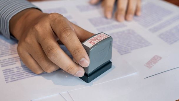 businessman Hand notary public hand ink appoval stamper Stamping - Φωτογραφία, εικόνα