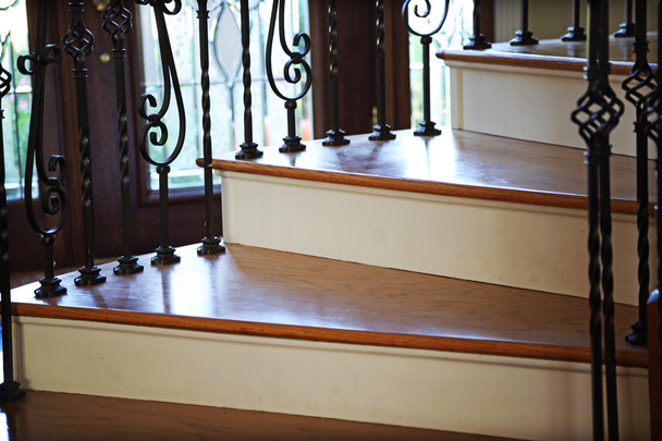 kronkelende trappenhuis detail - Foto, afbeelding