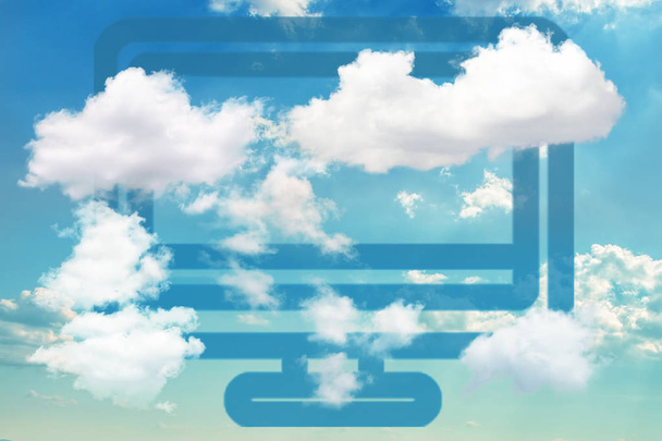 Modrá ikona počítače na dramatické modré obloze - Fotografie, Obrázek