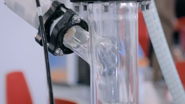 Kuru maddelerin işlenmesi için laboratuvar tıbbi ekipmanları - Video, Çekim