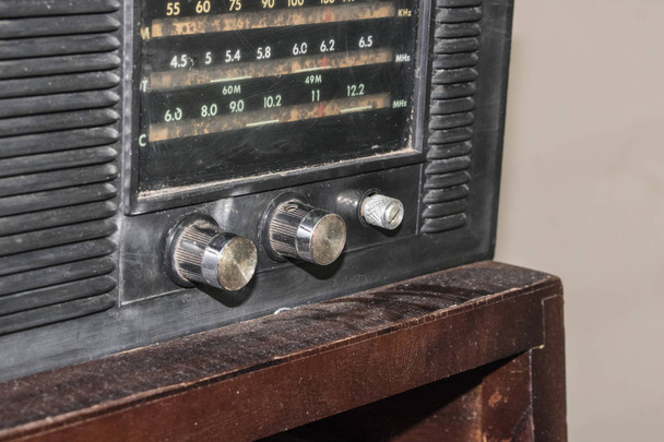 vintage - radio old black retro - 80,0 Konzeptbild. - Foto, Bild