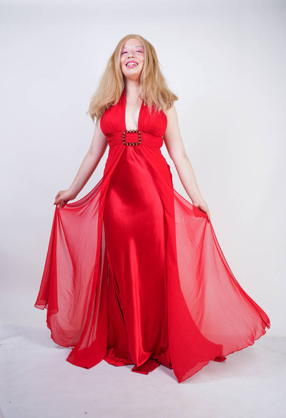 Fashion Asian Blonde Model in Red Beauty Long Dress - Foto, Imagem