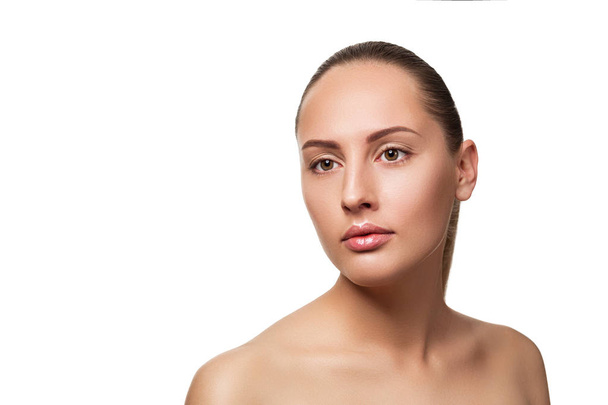 Beauty portrait of female face with natural skin - Fotografie, Obrázek