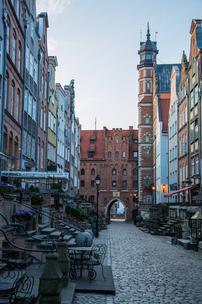 cestovatelská fotka starého gdaňského města, architektura lenochod  - Fotografie, Obrázek