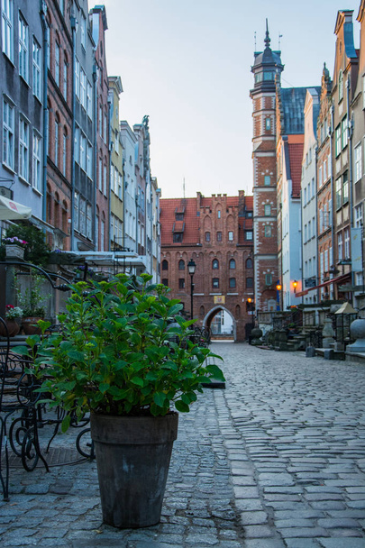 cestovatelská fotka starého gdaňského města, architektura lenochod  - Fotografie, Obrázek