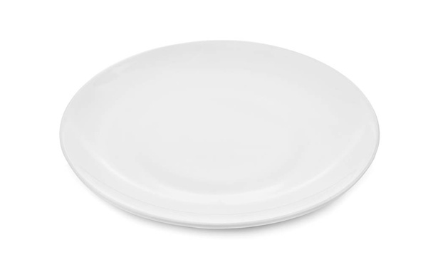 weißer Teller isoliert auf weißem Hintergrund  - Foto, Bild