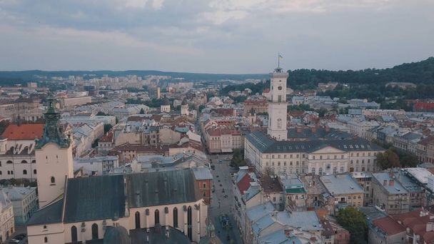 Aerial City Lviv, Ουκρανία. Ευρωπαϊκή πόλη. Δημοφιλείς Περιοχές της Πόλης. Δημαρχείο - Φωτογραφία, εικόνα