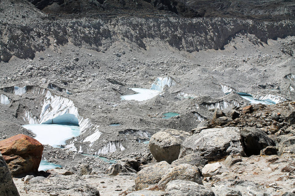 Geschoten vanaf de Everest Basecamp trail in Nepal - Foto, afbeelding