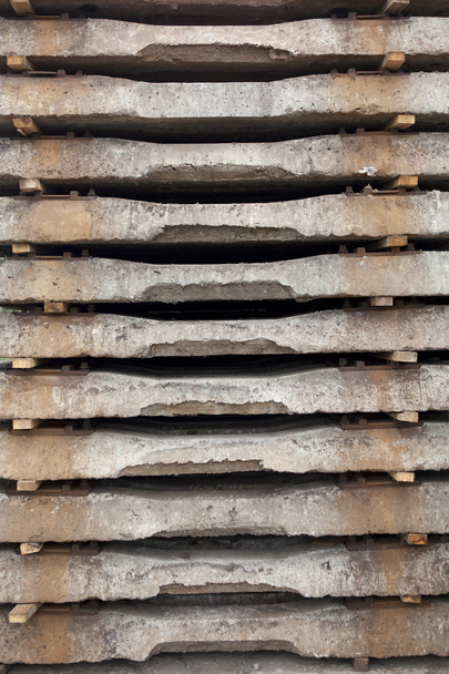 Старые бетонные шпалы
 - Фото, изображение