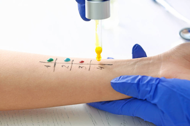 Young woman undergoing procedure of allergen skin tests in clinic - Zdjęcie, obraz