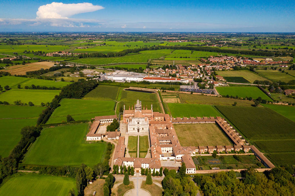 Certosa di Pavia Gra-Car (Gratiarum Carthusia - Monastery of Santa Maria delle Grazie - XIV century) - Вид с воздуха
 - Фото, изображение