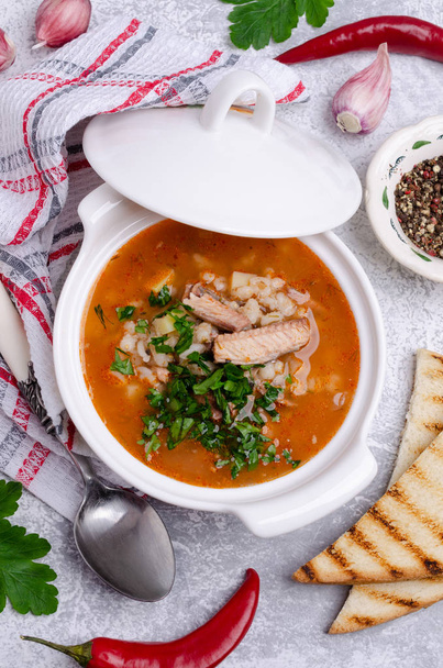 Томатний суп з рибою
 - Фото, зображення