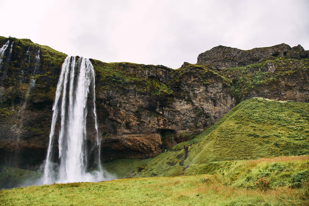 Fantastic Seljalandsfoss waterfall in Iceland during sunny day. - Fotoğraf, Görsel