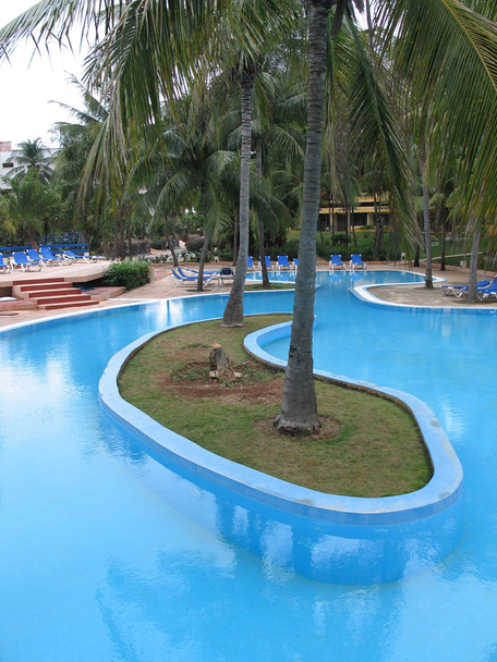 blauwe zwembad - Foto, afbeelding